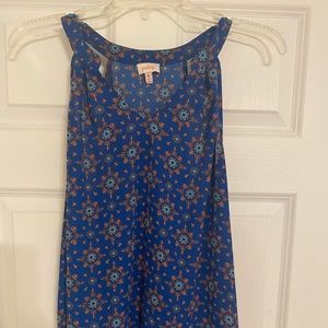 Blue tank size M